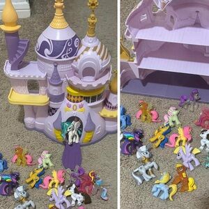 My little pony vintage castle with lot of ponies